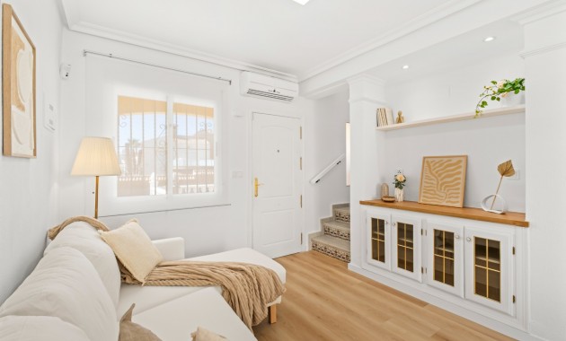Sale - Townhouse -
Orihuela Costa - Las Filipinas