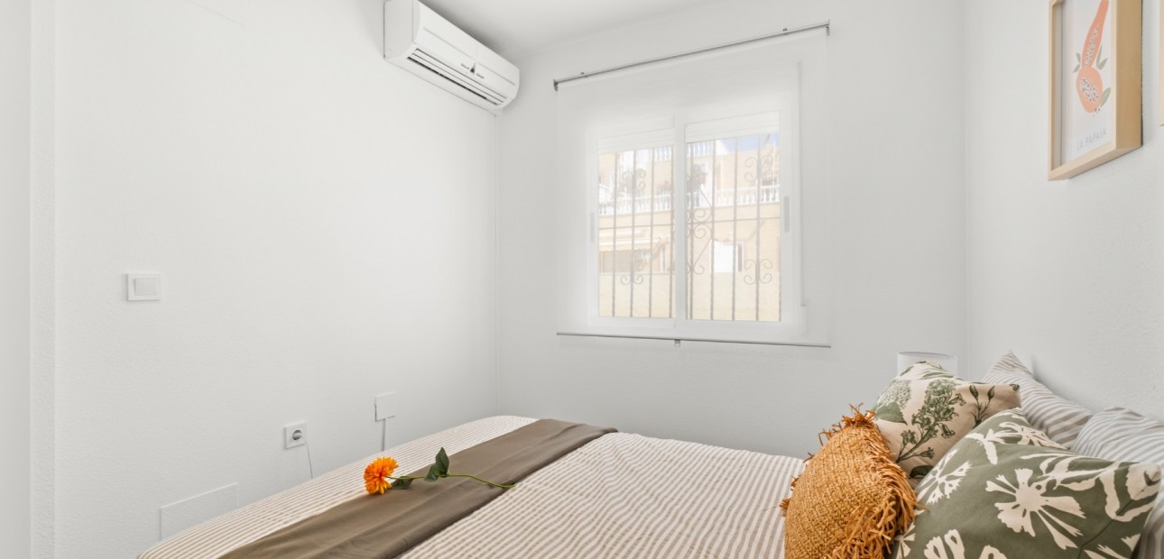 Sale - Townhouse -
Orihuela Costa - Las Filipinas