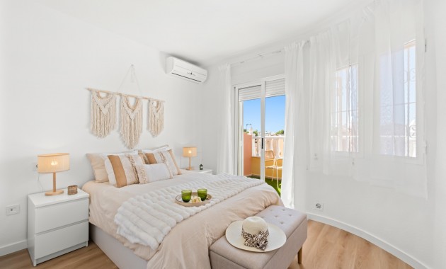 Sale - Townhouse -
Orihuela Costa - Las Filipinas