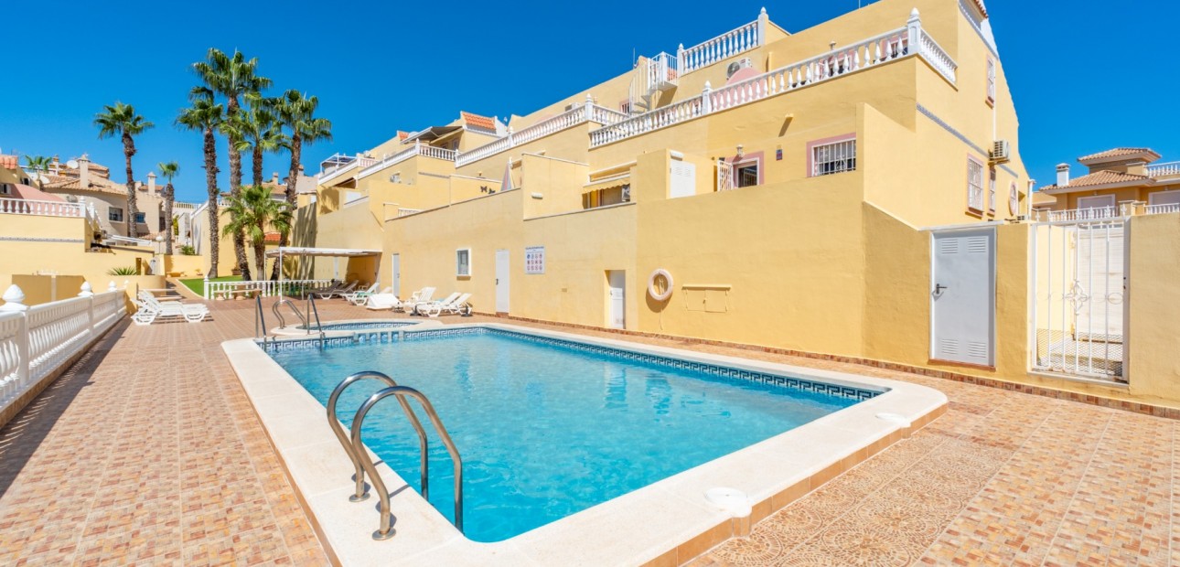 Sale - Townhouse -
Orihuela Costa - Las Filipinas