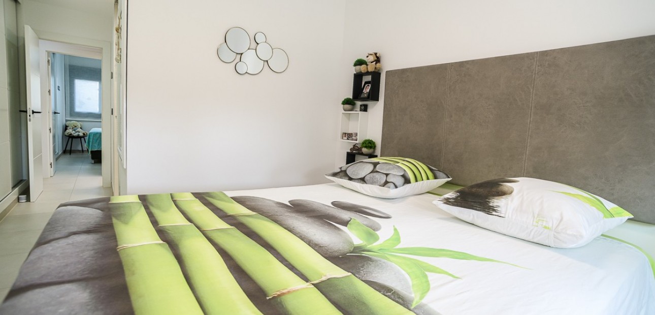 Sale - Apartment / flat -
Pilar de la Horadada - Lo Romero Golf