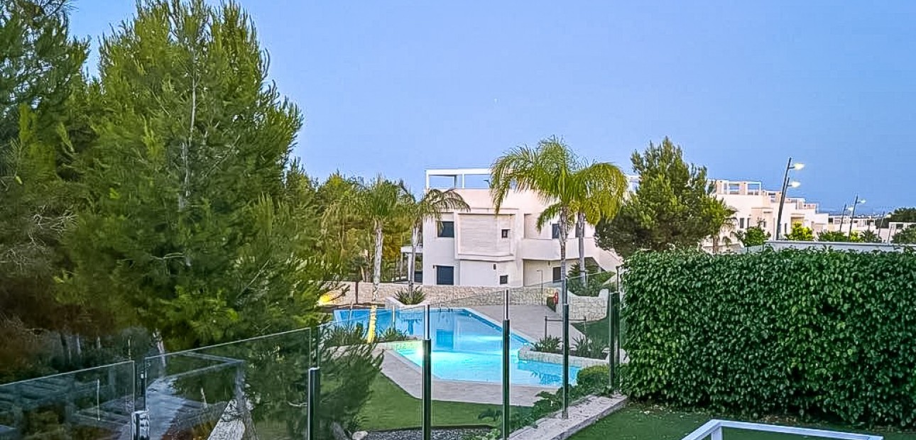 Sale - Apartment / flat -
Pilar de la Horadada - Lo Romero Golf