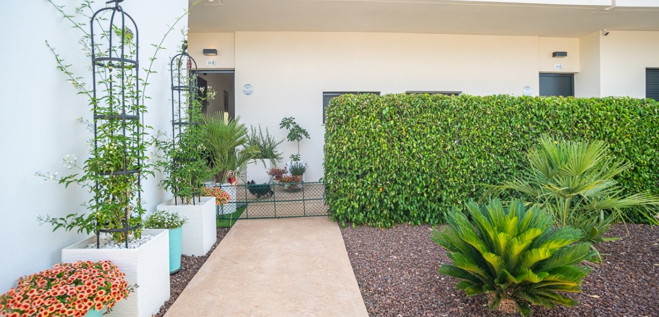 Sale - Apartment / flat -
Pilar de la Horadada - Lo Romero Golf