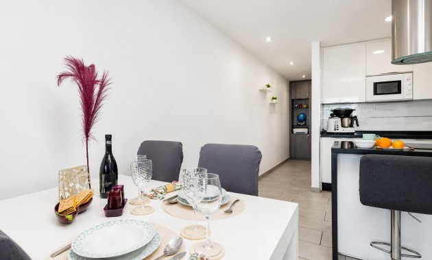 Sale - Apartment / flat -
Torrevieja - Playa del cura