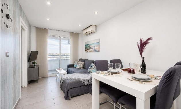 Sale - Apartment / flat -
Torrevieja - Playa del cura