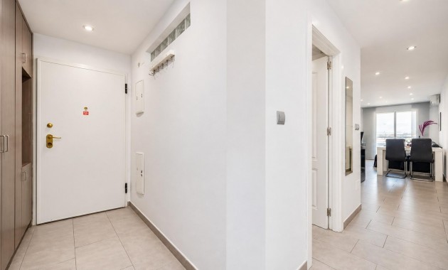 Sale - Apartment / flat -
Torrevieja - Playa del cura