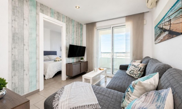 Sale - Apartment / flat -
Torrevieja - Playa del cura