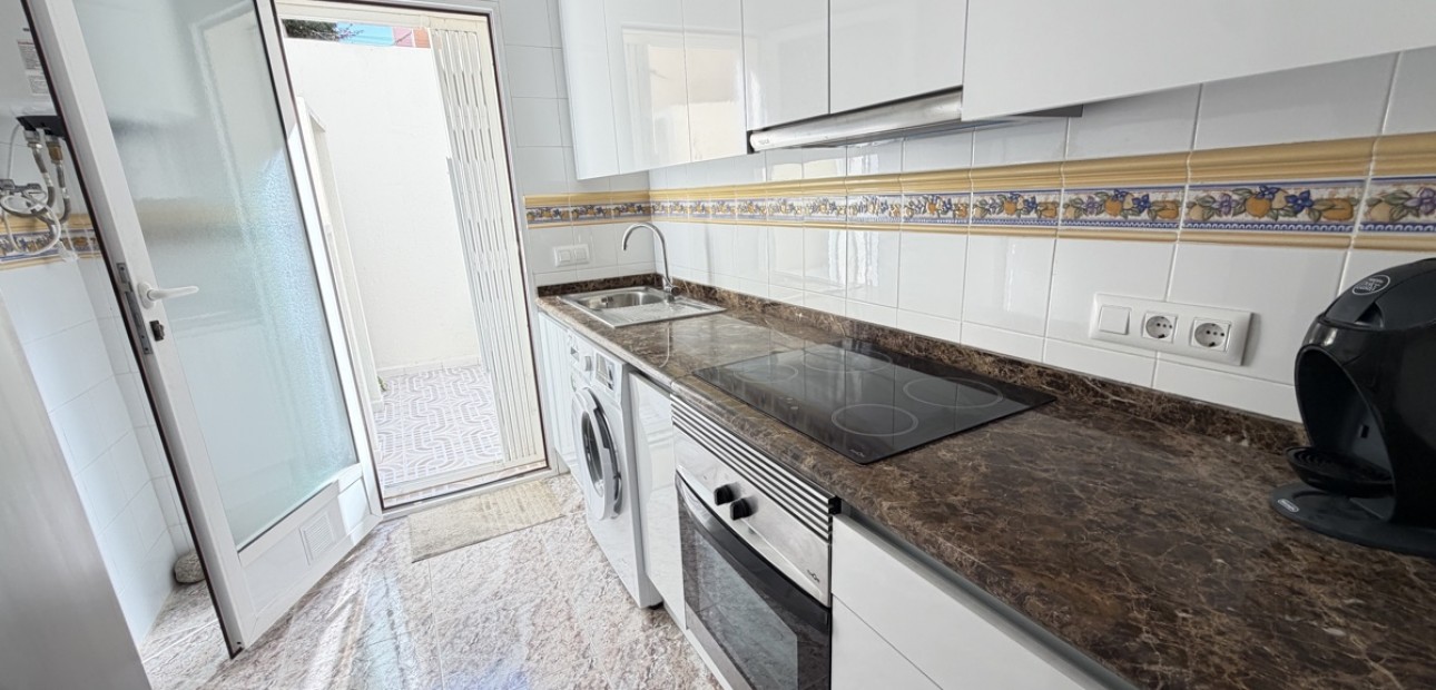 Sale - Townhouse -
Orihuela Costa - Villamartin