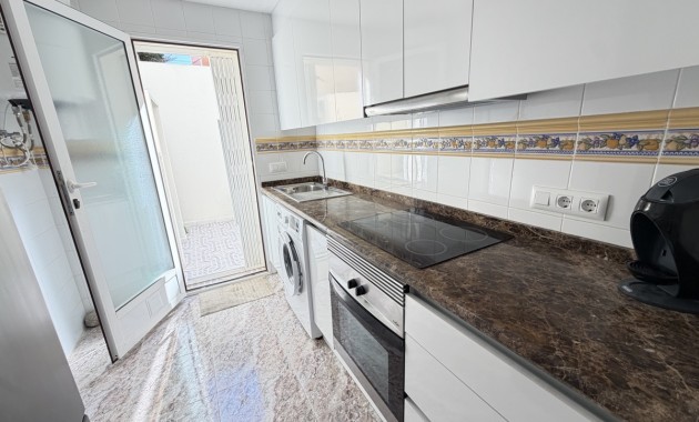 Sale - Townhouse -
Orihuela Costa - Villamartin