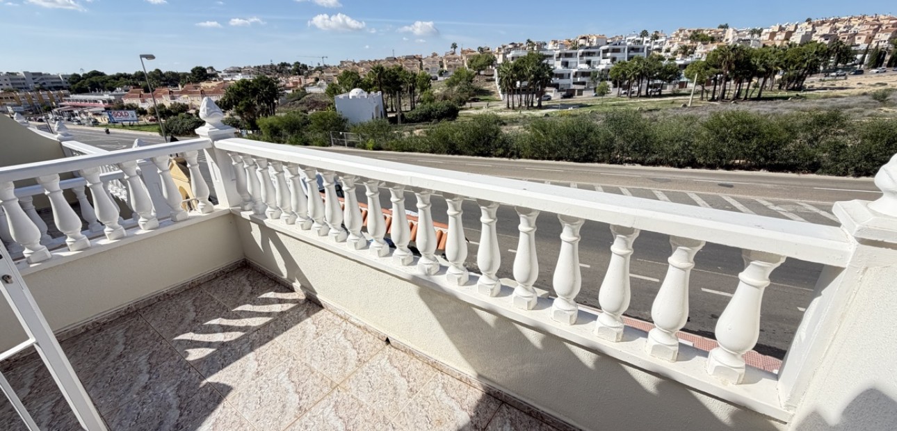 Sale - Townhouse -
Orihuela Costa - Villamartin