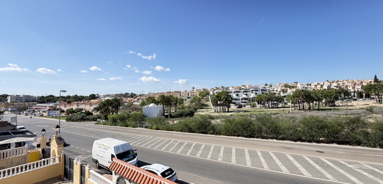 Sale - Townhouse -
Orihuela Costa - Villamartin