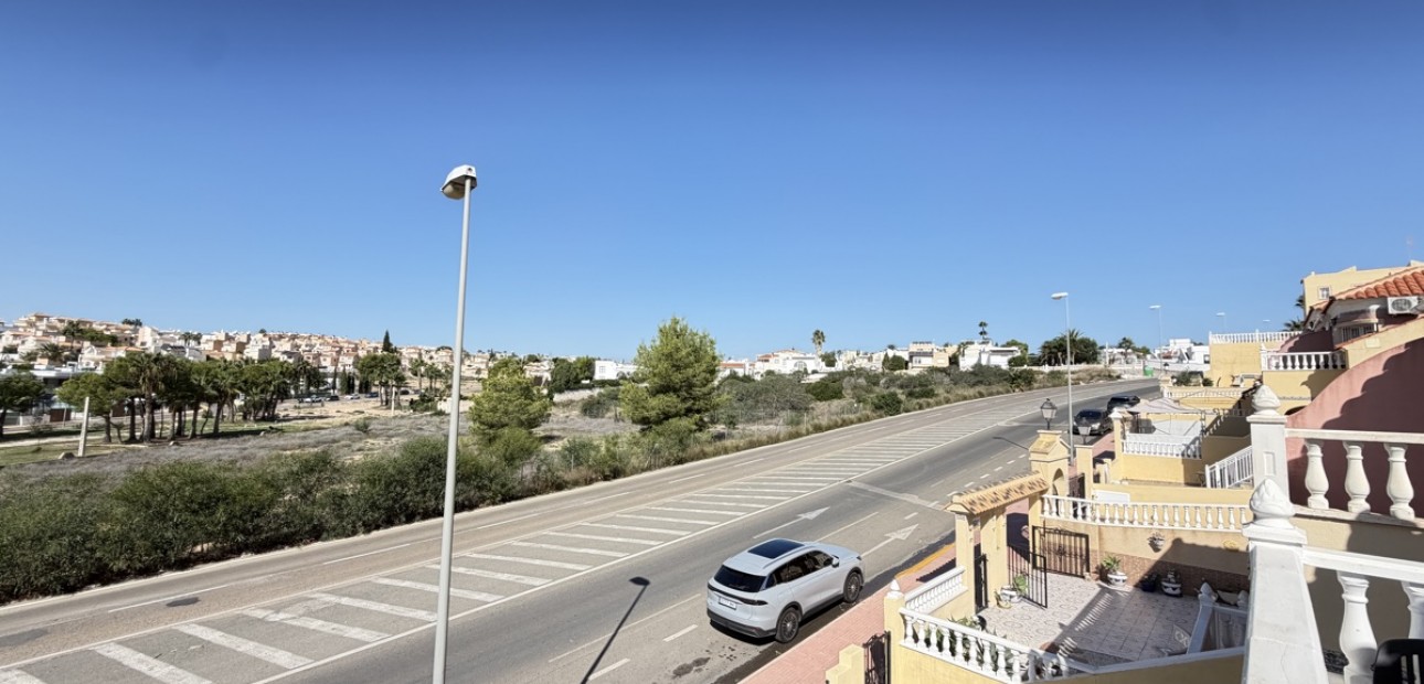 Sale - Townhouse -
Orihuela Costa - Villamartin