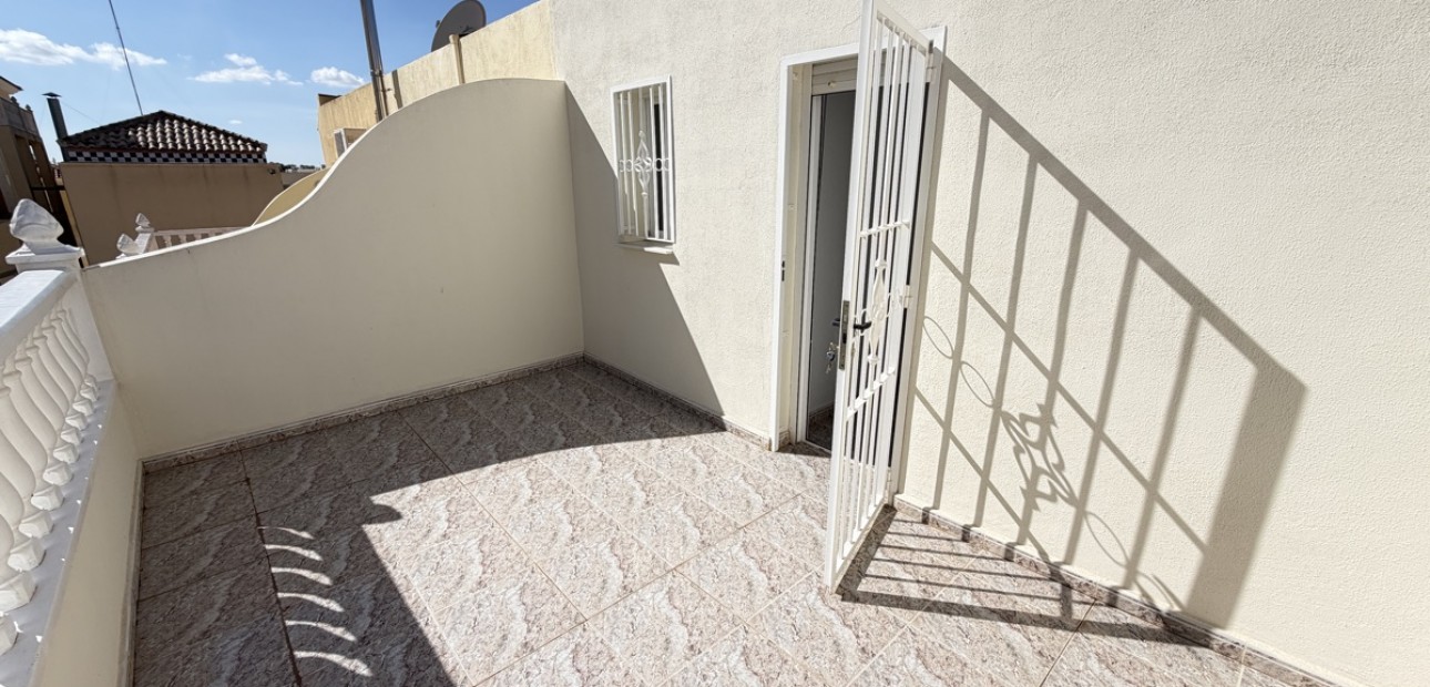 Sale - Townhouse -
Orihuela Costa - Villamartin