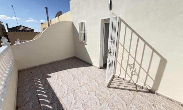 Sale - Townhouse -
Orihuela Costa - Villamartin
