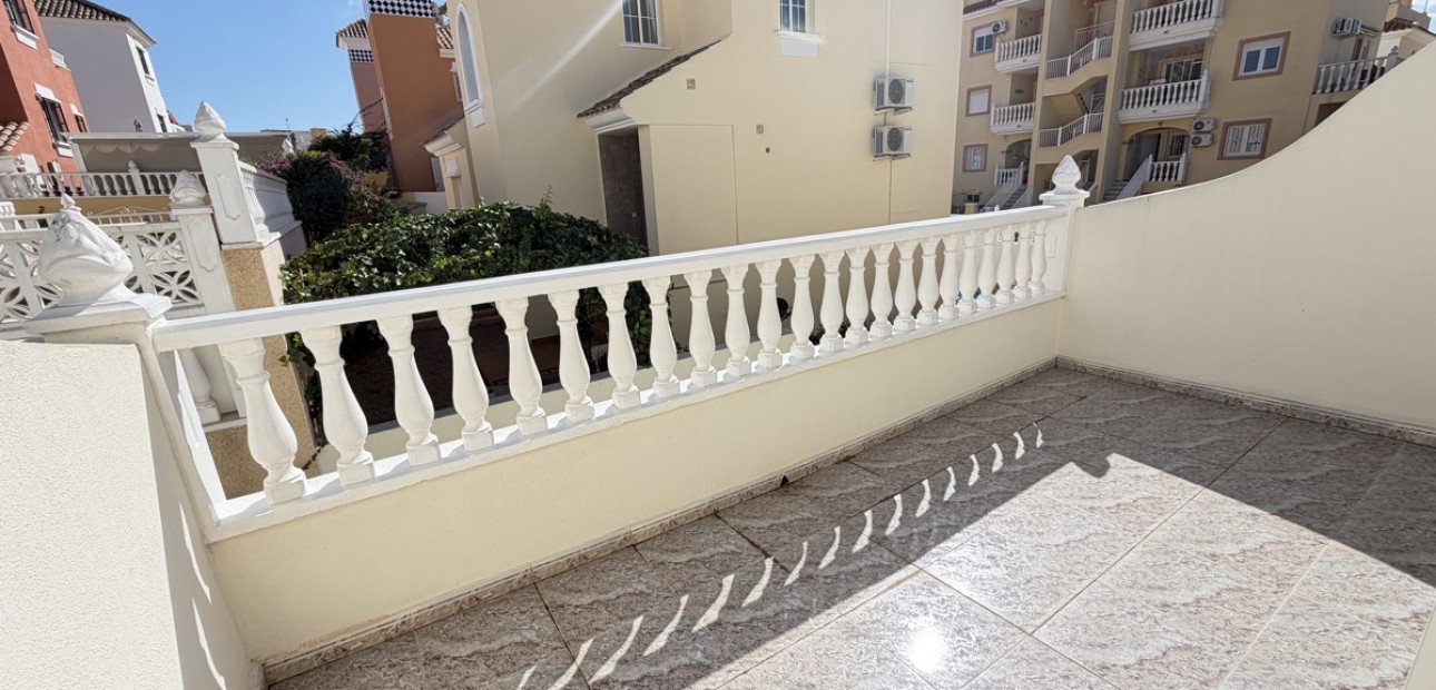 Sale - Townhouse -
Orihuela Costa - Villamartin
