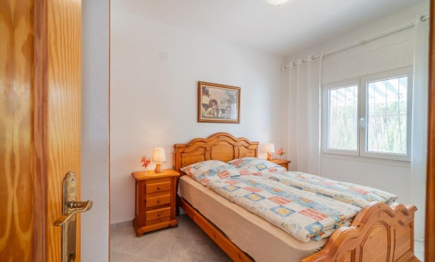 Sale - Villa -
Orihuela Costa - La Florida