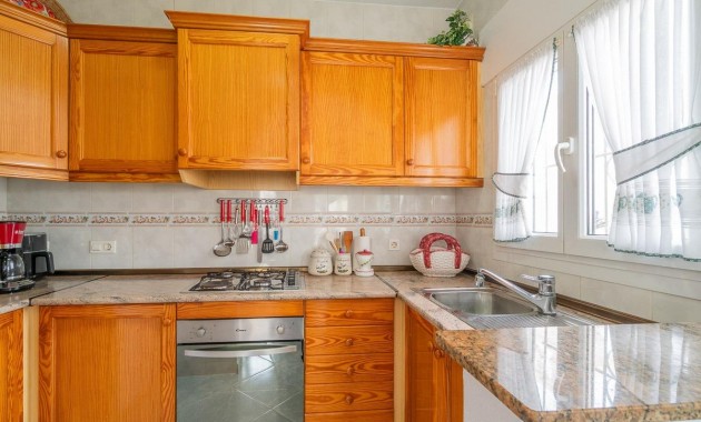 Sale - Villa -
Orihuela Costa - La Florida