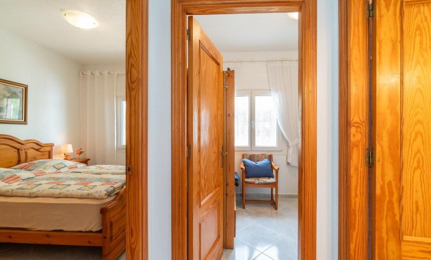 Sale - Villa -
Orihuela Costa - La Florida
