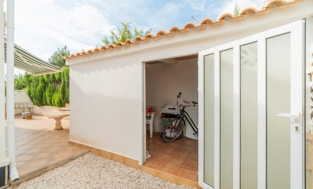 Sale - Villa -
Orihuela Costa - La Florida