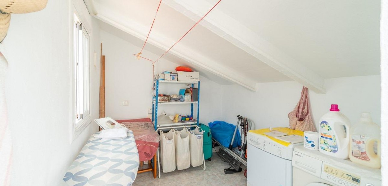 Sale - Villa -
Orihuela Costa - La Florida