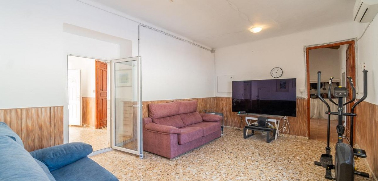 Sale - House -
Torre - Pacheco - Roldán
