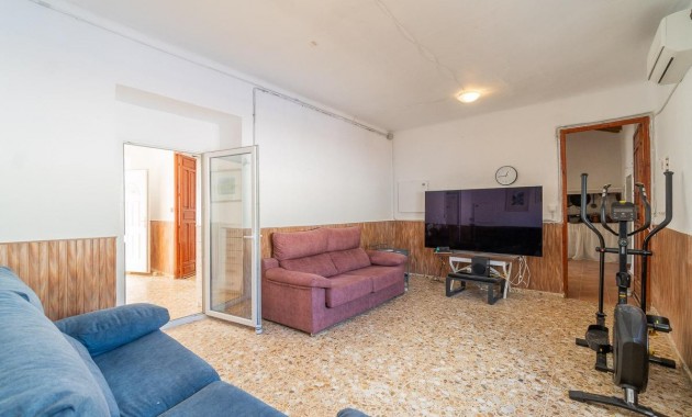 Sale - House -
Torre - Pacheco - Roldán