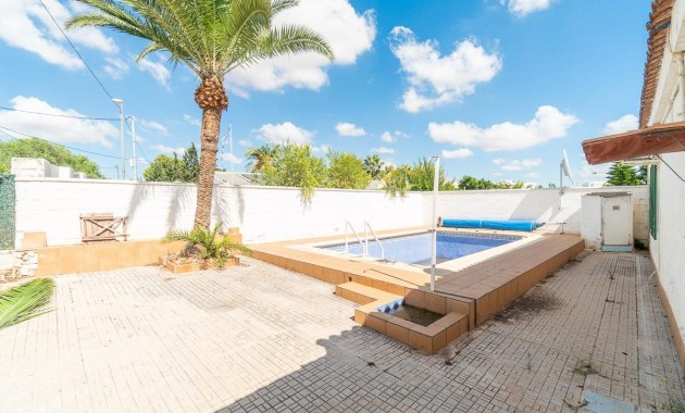Sale - House -
Torre - Pacheco - Roldán