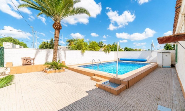 Sale - House -
Torre - Pacheco - Roldán