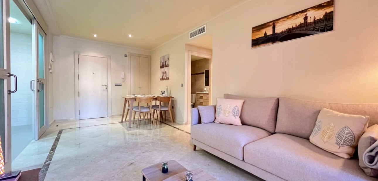 Sale - Apartment / flat -
Los Alcazares