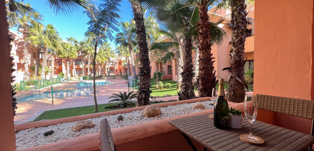 Sale - Apartment / flat -
Los Alcazares