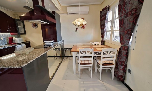 Sale - Bungalow -
Torrevieja - La siesta