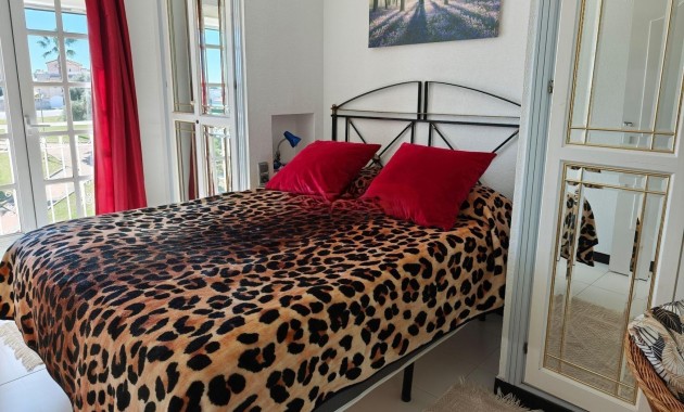 Sale - Bungalow -
Torrevieja - La siesta
