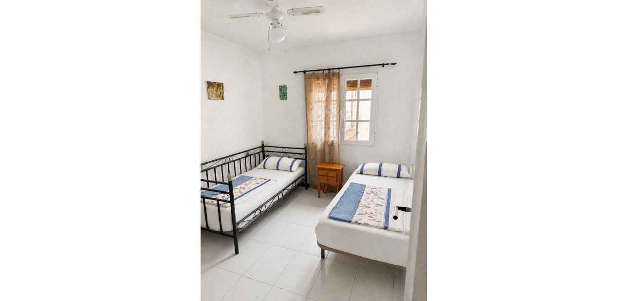 Sale - Bungalow -
Torrevieja - La siesta