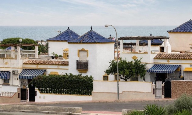 Sale - Bungalow -
Torrevieja - La siesta
