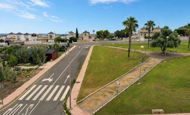 Sale - Bungalow -
Torrevieja - La siesta