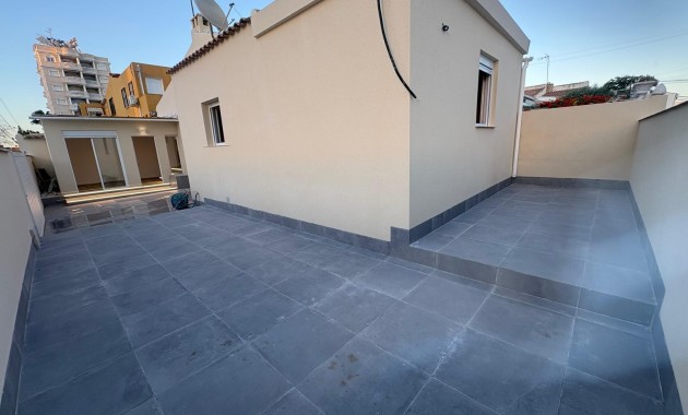 Sale - Villa -
Torrevieja - Parque las naciones