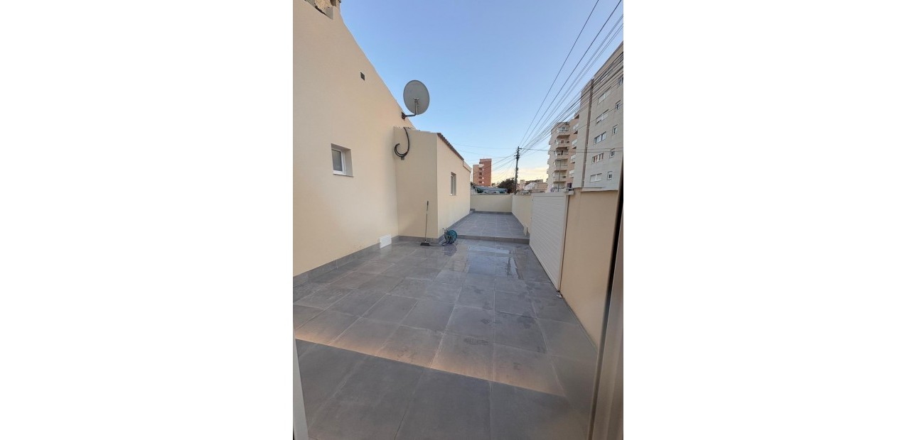 Sale - Villa -
Torrevieja - Parque las naciones
