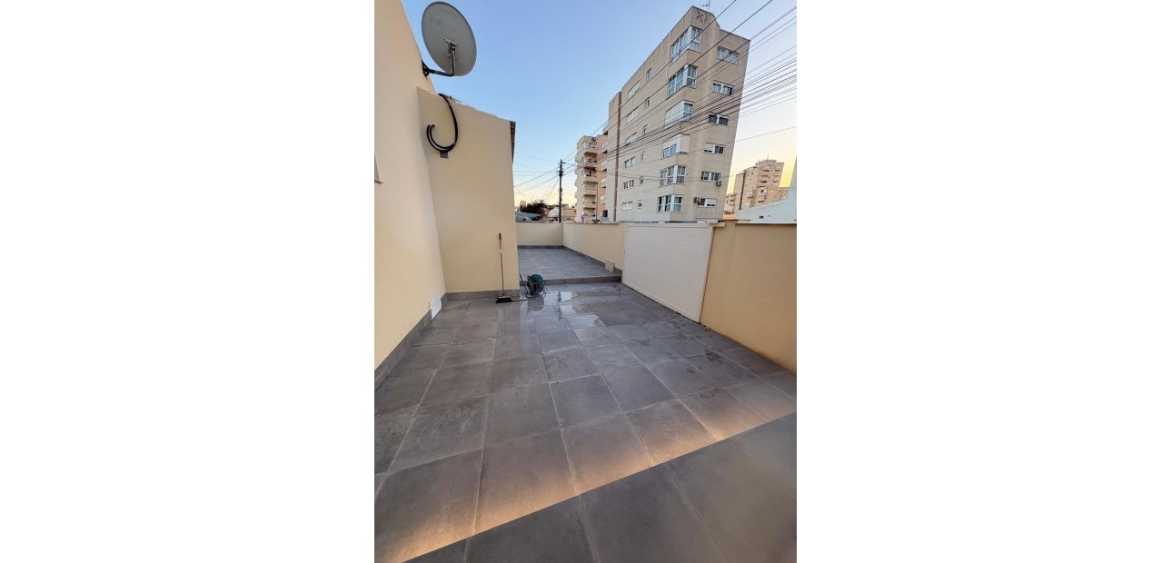 Sale - Villa -
Torrevieja - Parque las naciones