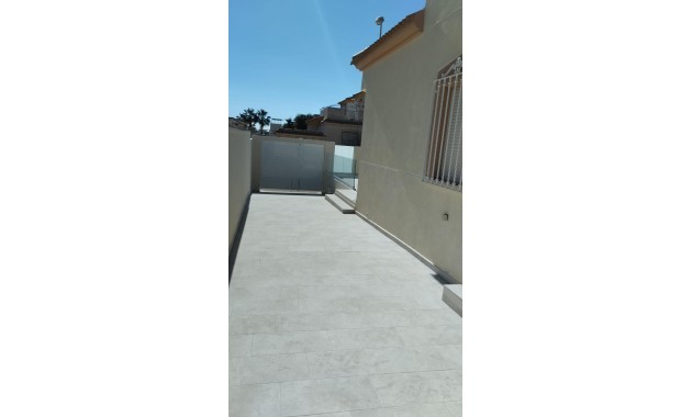Sale - Villa -
Torrevieja - Torreblanca