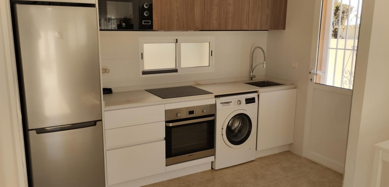 Sale - Villa -
Torrevieja - Torreblanca