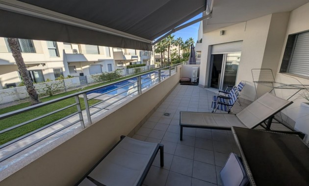 Sale - Apartment / flat -
Torrevieja - La veleta
