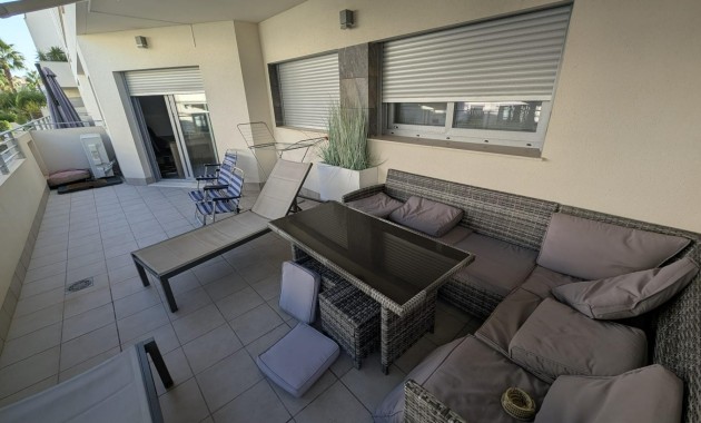 Sale - Apartment / flat -
Torrevieja - La veleta