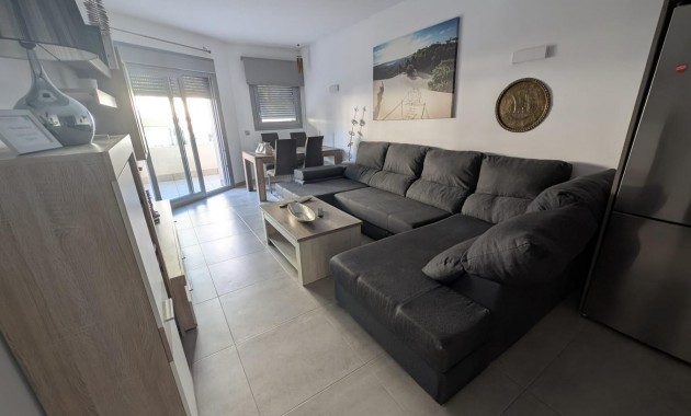 Sale - Apartment / flat -
Torrevieja - La veleta