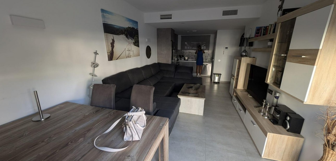 Sale - Apartment / flat -
Torrevieja - La veleta