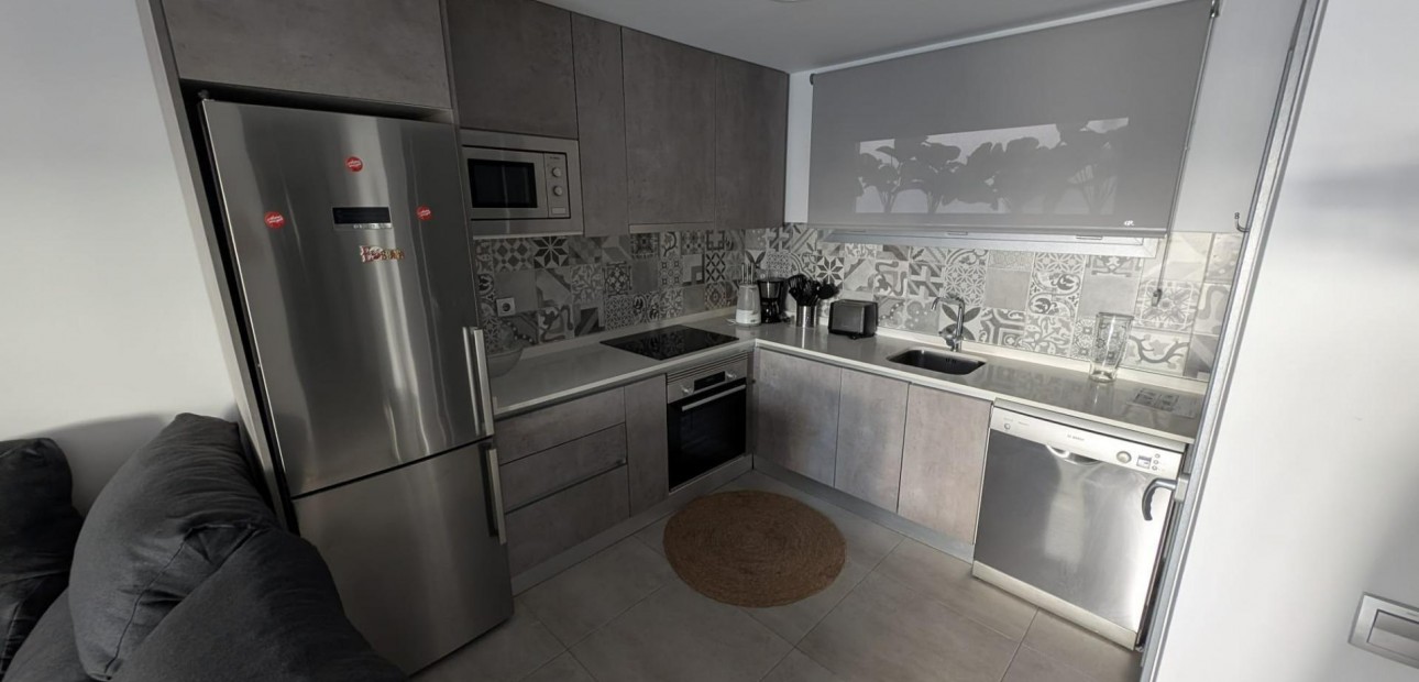 Sale - Apartment / flat -
Torrevieja - La veleta