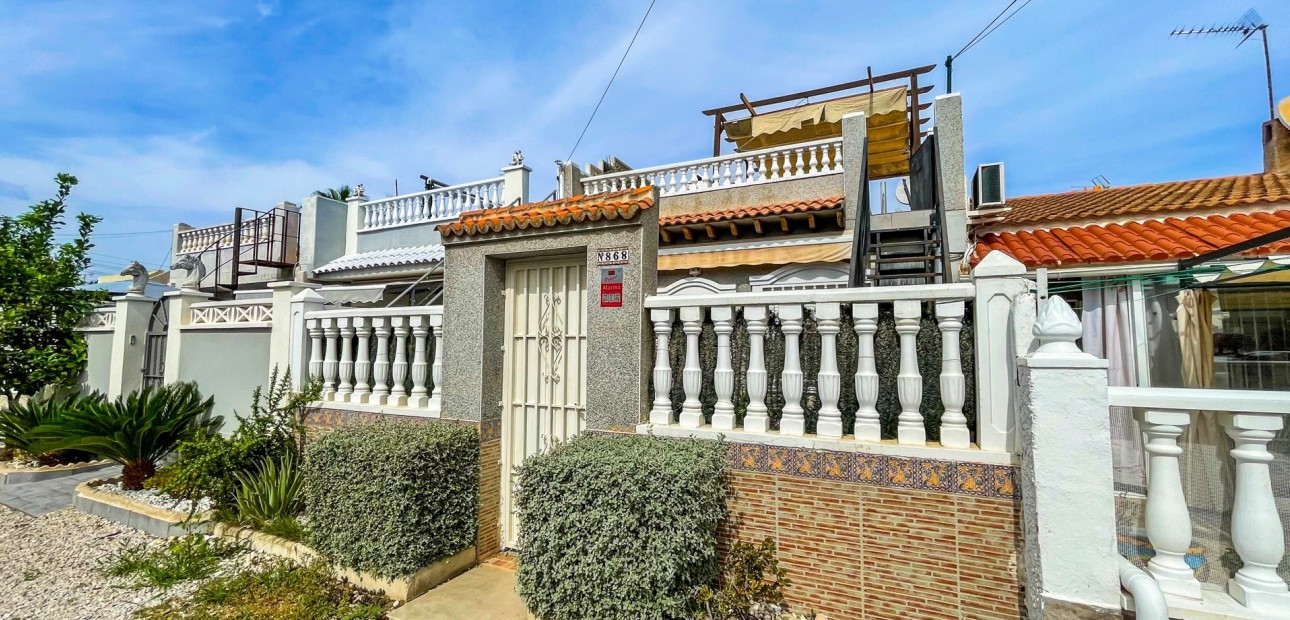 Sale - Bungalow -
Torrevieja - La Siesta - El Salado -  Torreta