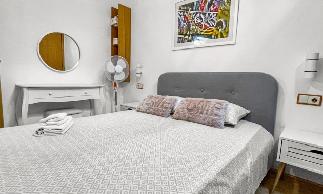 Sale - Bungalow -
Torrevieja - La Siesta - El Salado -  Torreta