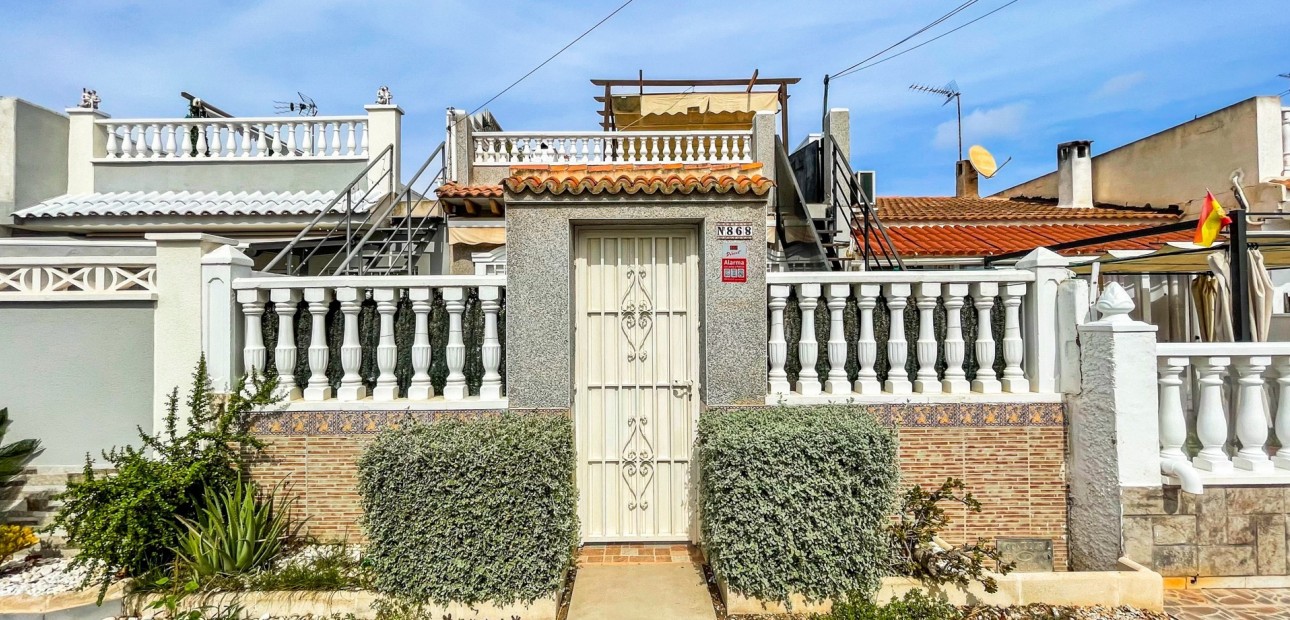 Sale - Bungalow -
Torrevieja - La Siesta - El Salado -  Torreta