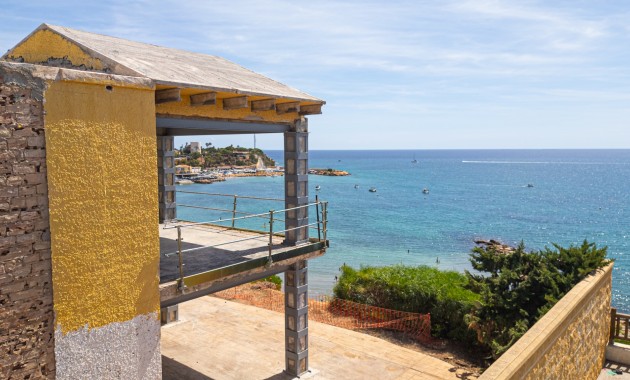 Sale - Villa / House -
Orihuela Costa - Cabo Roig
