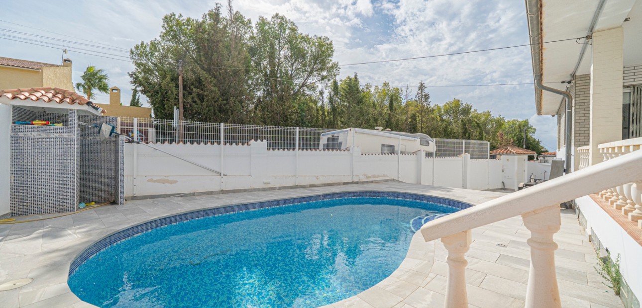 Sale - Detached Villa -
la Nucia - Panorama